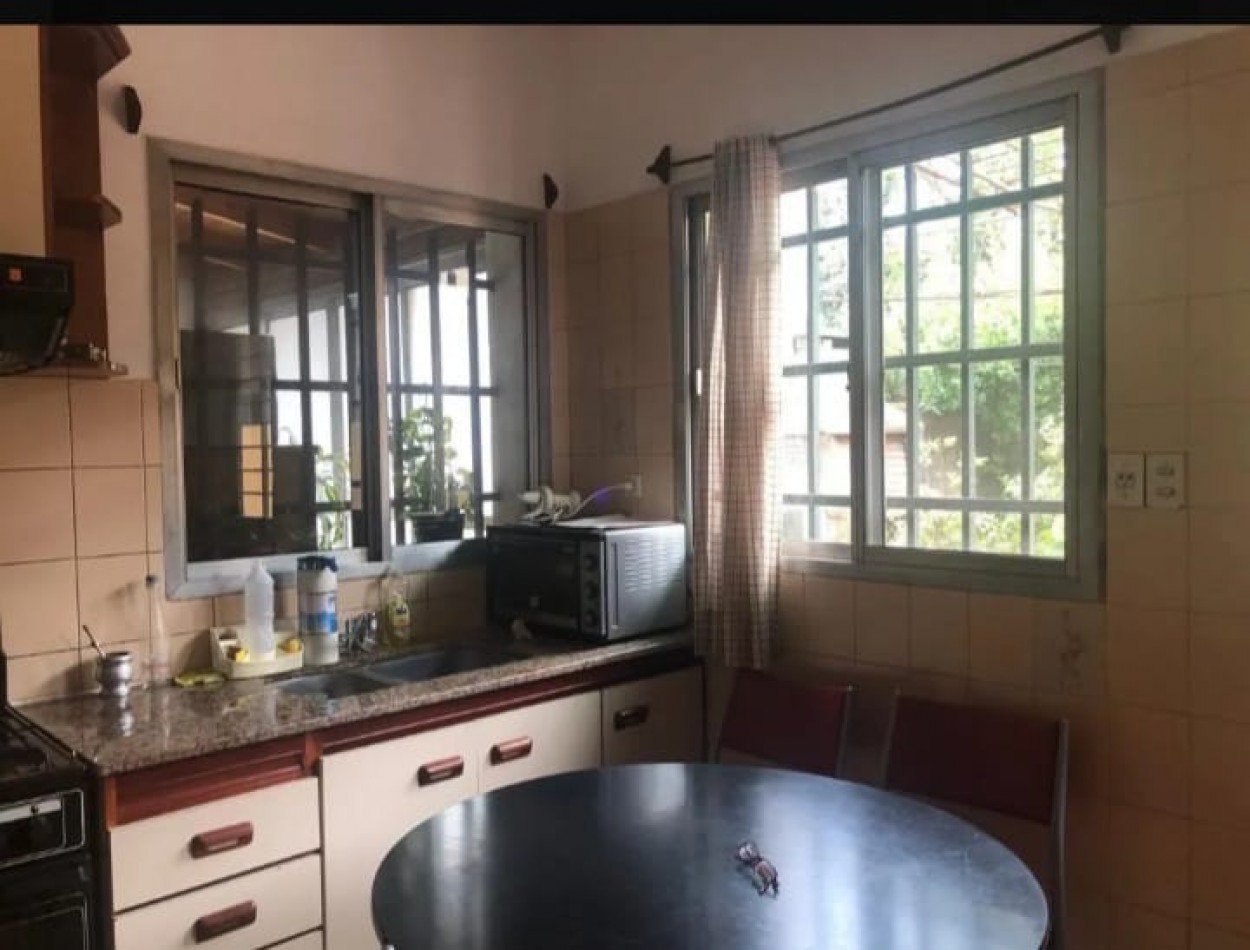 casa de 3 ambientes en la Tablada, La Matanza.