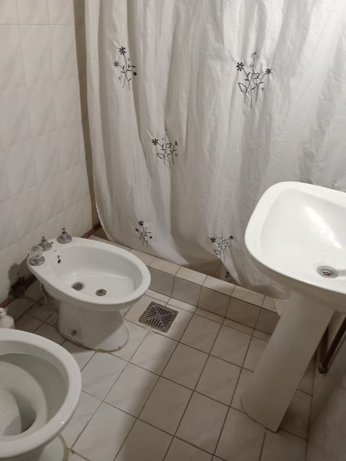 Casa de 3 ambientes en VENTA en Gonzalez Catan