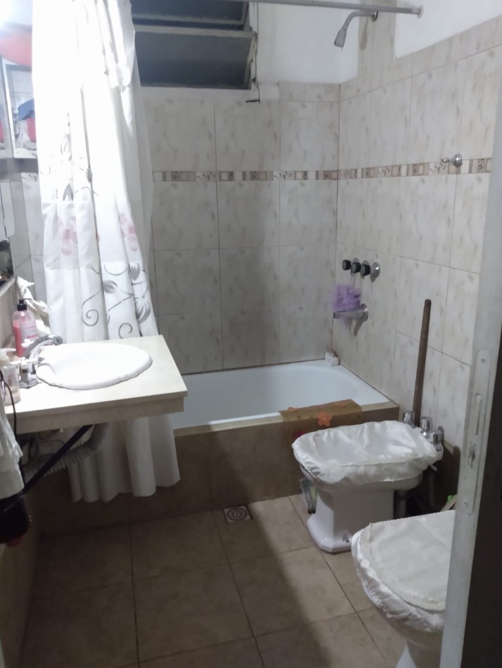 Se vende ph de 4 ambientes en San Justo, La Matanza