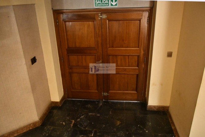 chalet de 6 ambientes en San Justo.