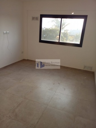 Departamento interno de 2 ambientes con vestidor, Jujuy al 900 Villa Luzuriaga.