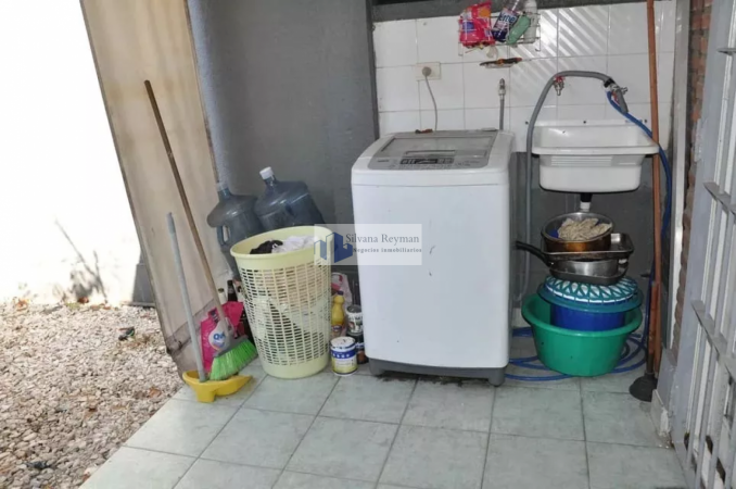 Venta duplex de 3 ambientes en lomas del mirador.